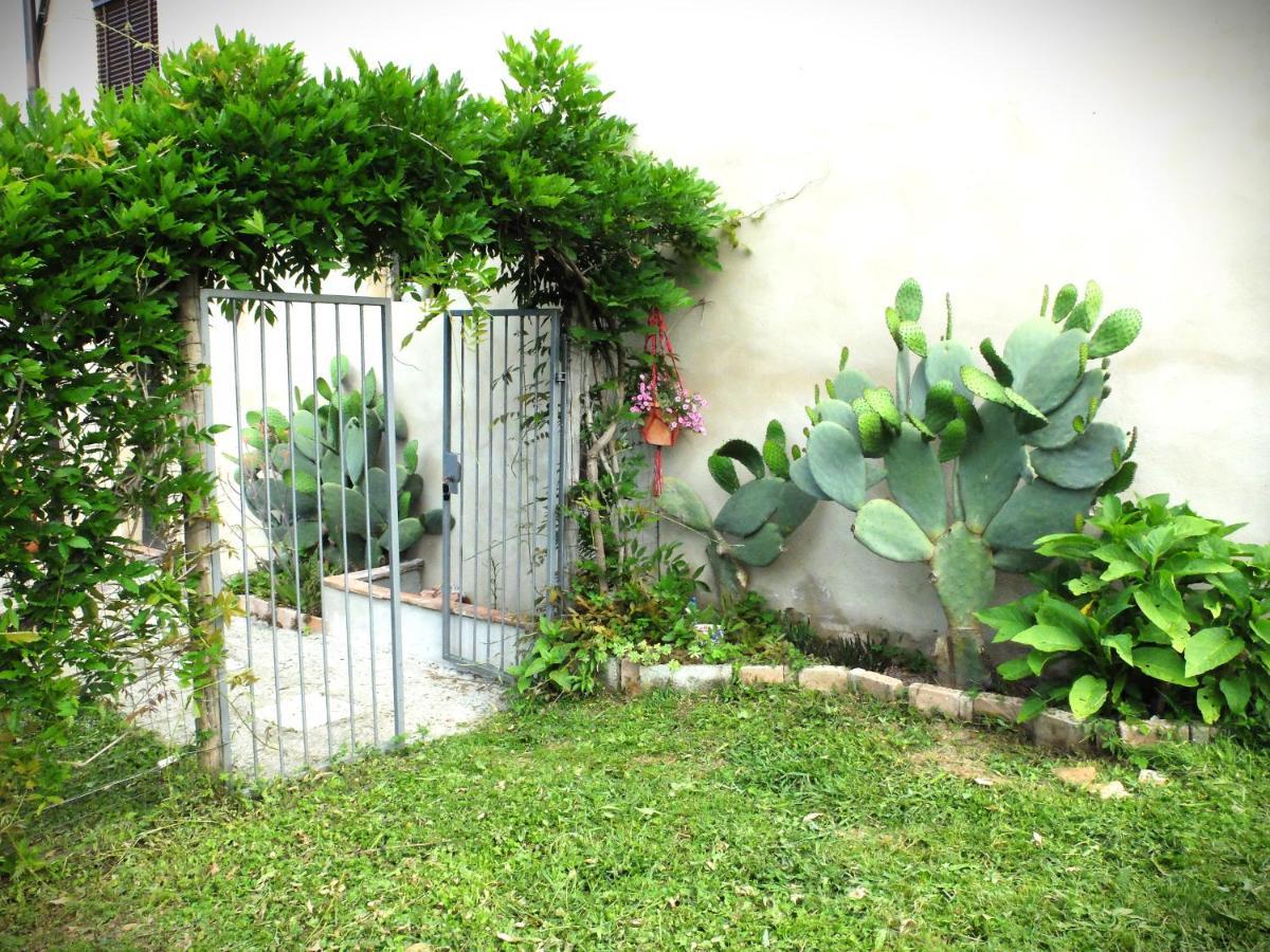 La Cheta Villa Monsagrati Exterior photo